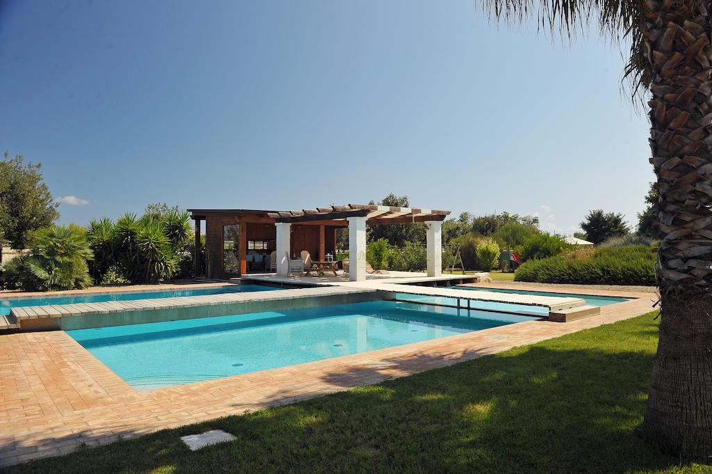 Villa Carcano Trani Exterior foto